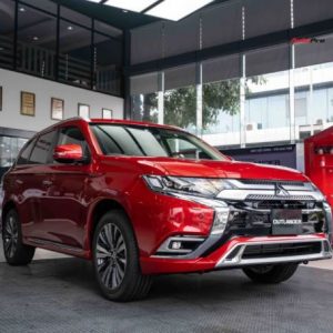 KHÁM PHÁ MITSUBISHI OUTLANDER 2022 VỪA VỀ ĐẠI LÝ: GẦN 1 TỶ ĐỒNG, FULL OPTION ĐE NẸT HYUNDAI TUCSON